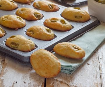 Madeleine salées aux olives