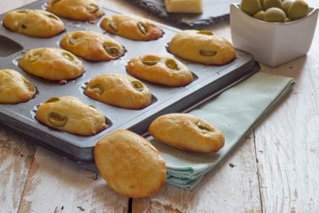 Madeleine salées aux olives
