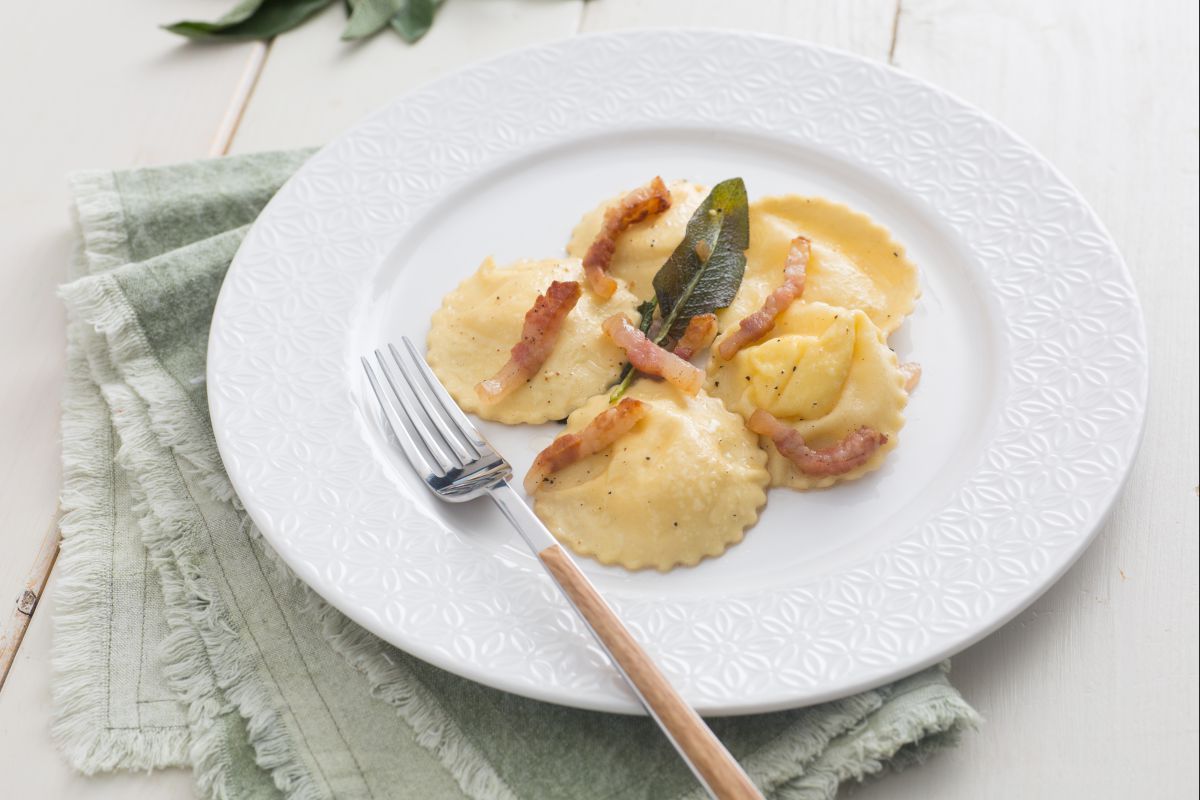 Raviolis à la crème de fromage et aux œufs