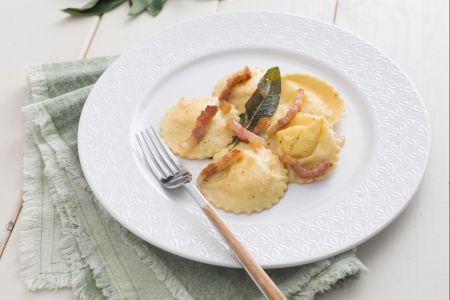Raviolis à la crème de fromage et aux œufs