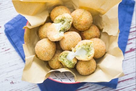 Boules de pommes de terre et courgettes fondantes