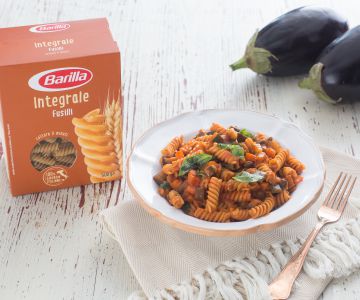 Fusilli complets au ragoût de légumes d'été