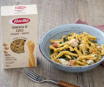 Casarecce de légumineuses avec crevettes, épinards et citron