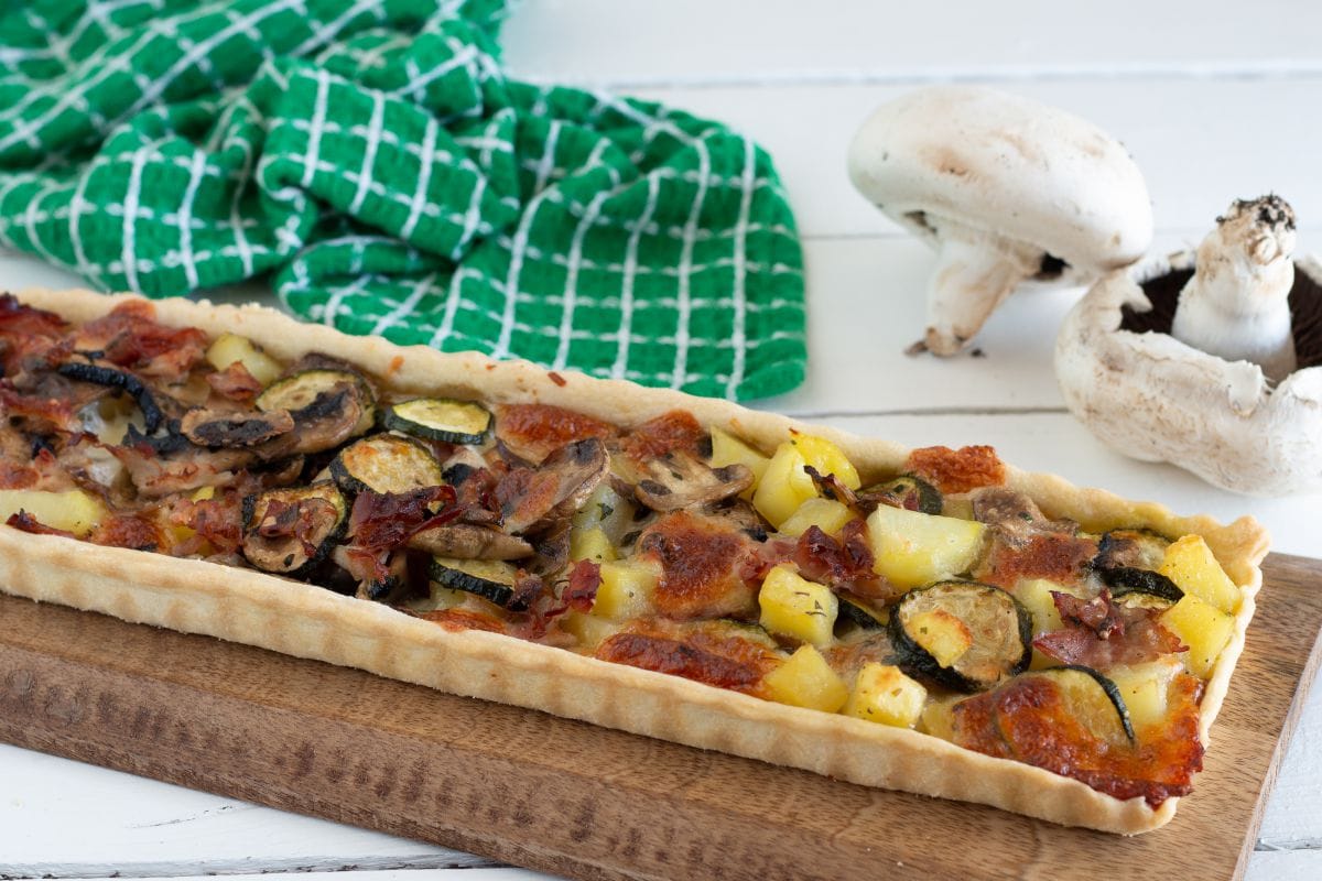 Rustique aux pommes de terre, champignons et scamorza