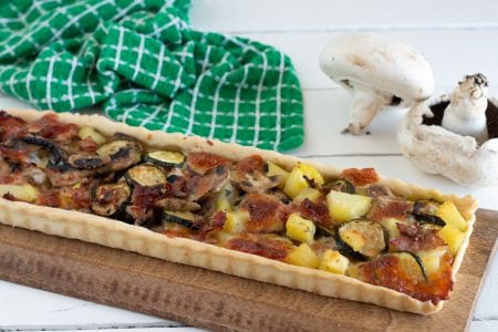 Rustique aux pommes de terre, champignons et scamorza