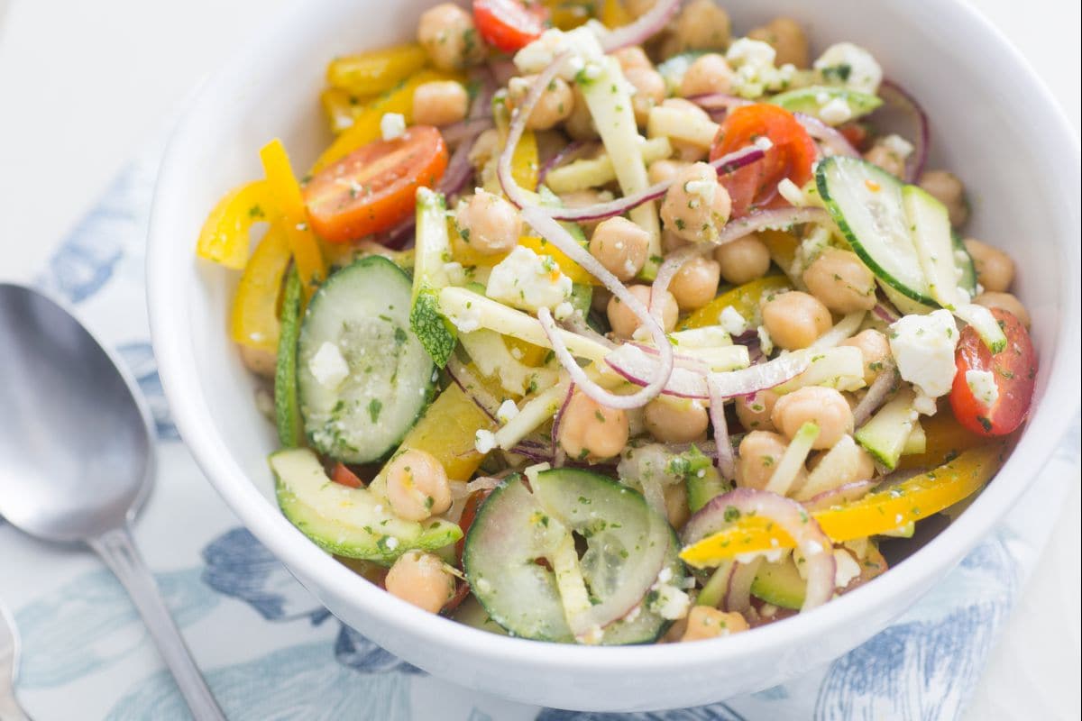 Salade de pois chiches estivale