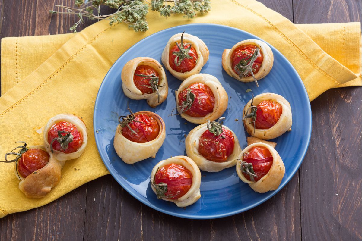 Tomates cerises en croûte