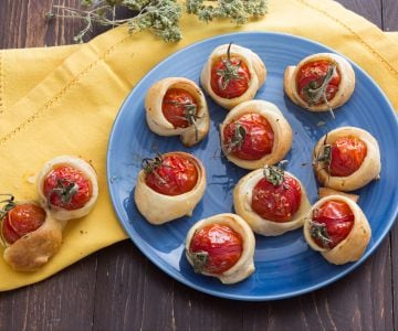 Tomates cerises en croûte