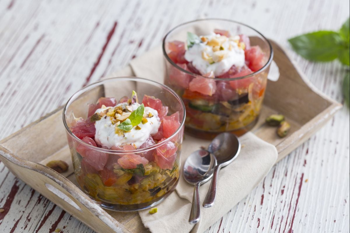 Verrines de caponata au thon et tzatziki