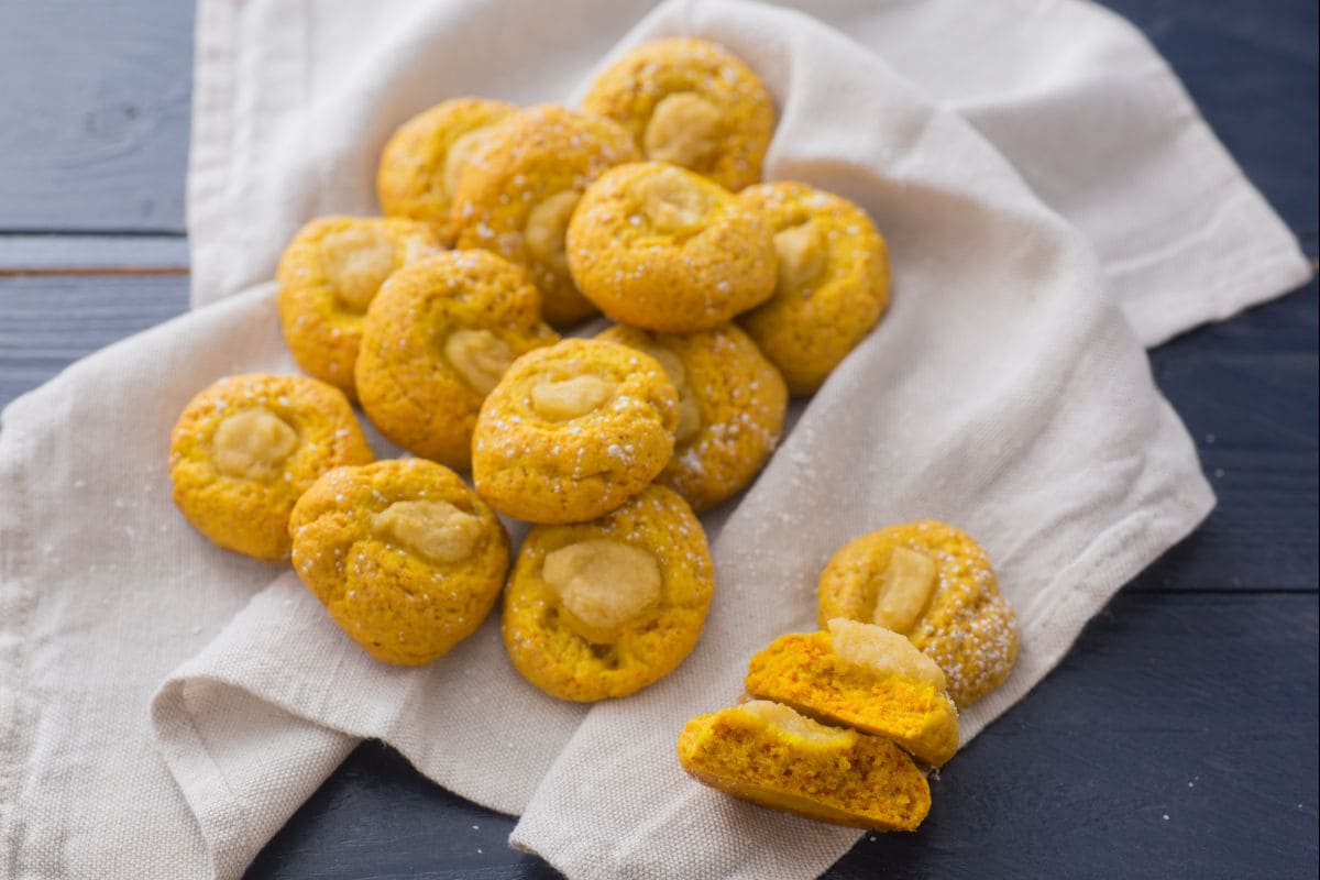 Biscuits moelleux aux pommes et curcuma