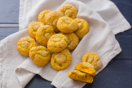 Biscuits moelleux aux pommes et curcuma