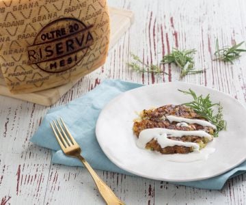 Rösti de courgettes et pommes de terre avec fondue au Grana Padano
