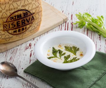 Soupe de Grana Padano et céleri