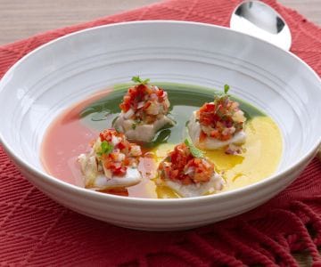 Ceviche de sériole avec purée de tomates cerises