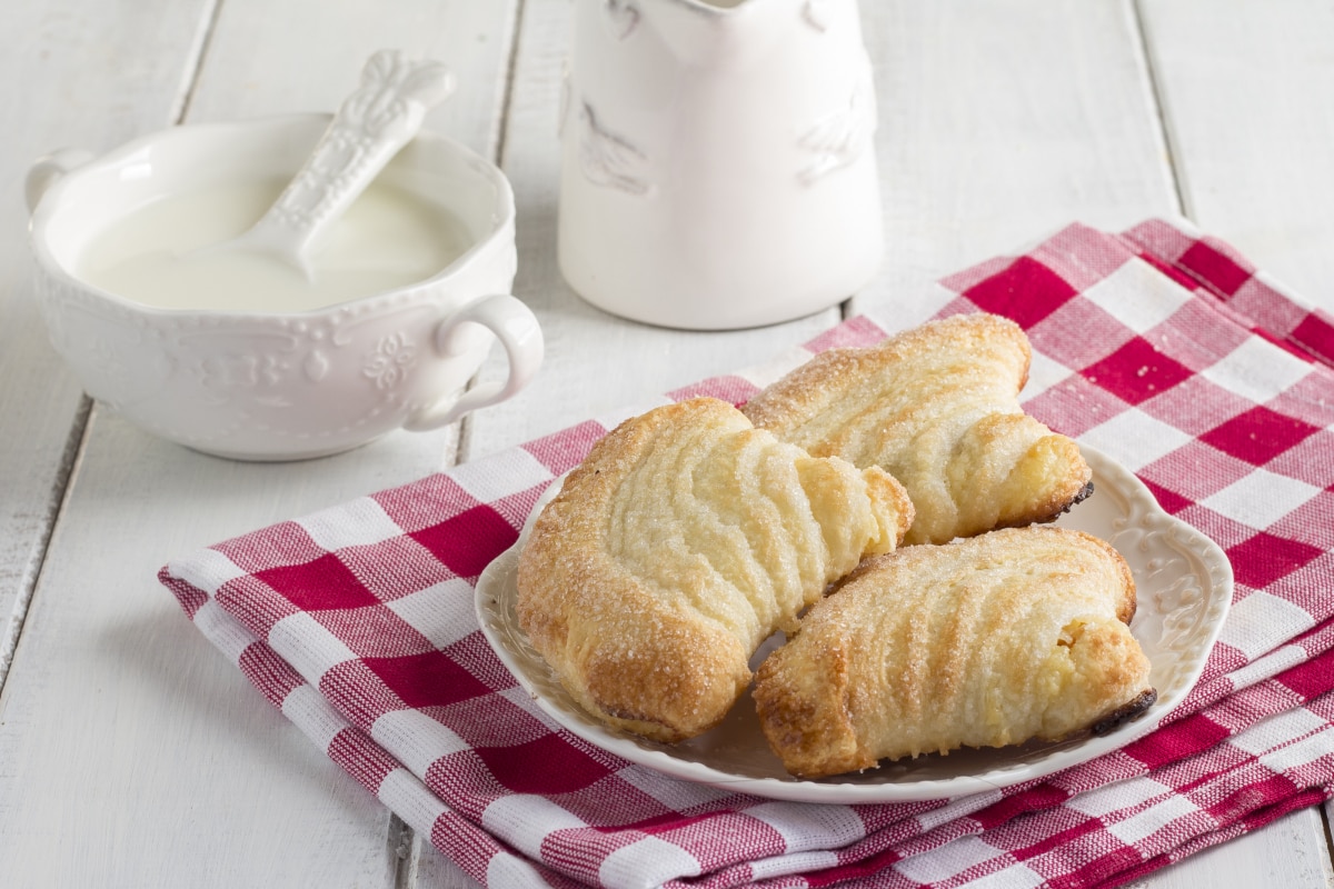 Coquilles sucrées de pâte feuilletée