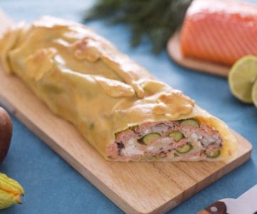 Strudel au saumon, cèpes et fleurs de courgette