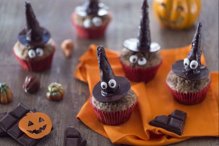 Sorcières avec chapeau