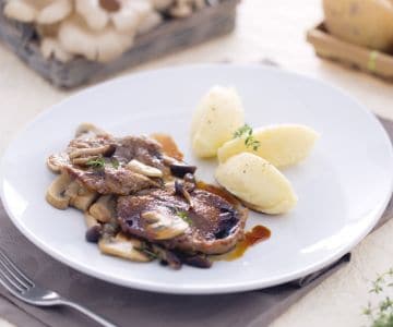 Escalopes avec champignons variés et purée de pommes de terre