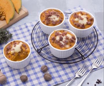 Gratin individuel de pommes de terre, potiron et saucisse
