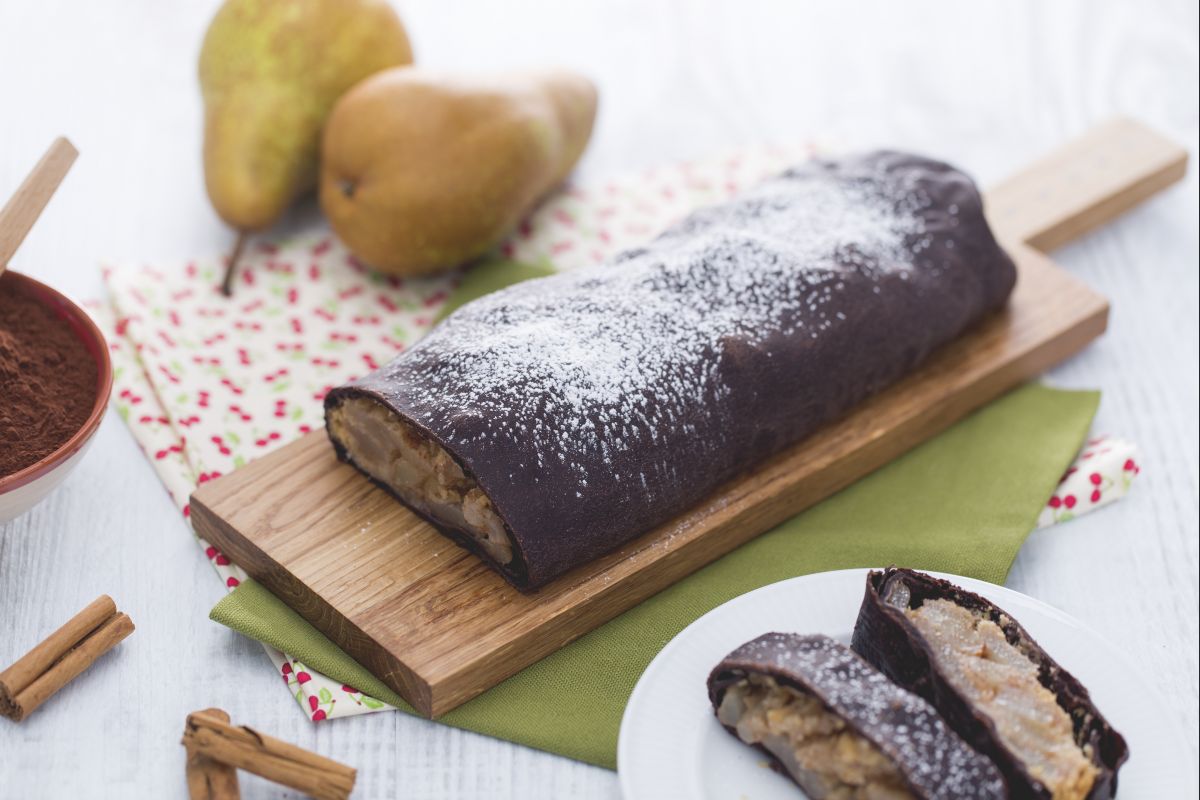 Strudel au cacao avec poires et cannelle