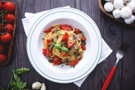 Spaghetti aux tomates cerises et champignons