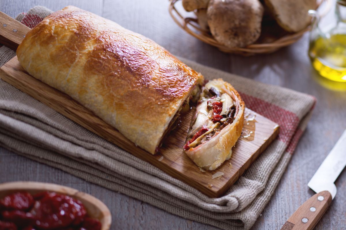 Roulé aux cèpes et jambon