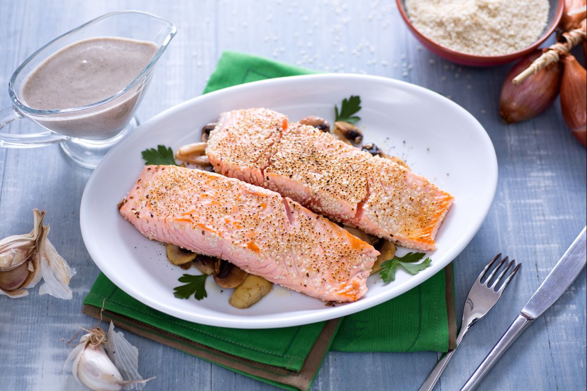 Filet de saumon croustillant avec sauce Chardonnay