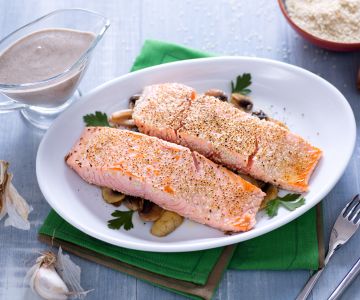 Filet de saumon croustillant avec sauce Chardonnay