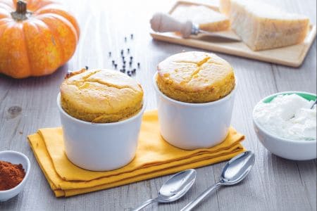 Soufflé à la citrouille et paprika avec crème de burrata