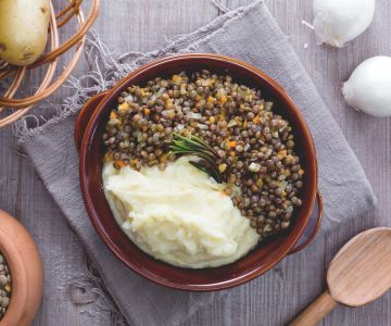 Purée de pommes de terre et lentilles