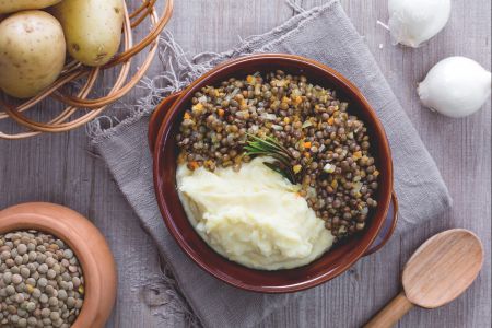 Purée de pommes de terre et lentilles