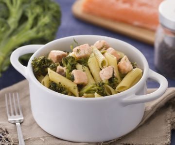 Penne aux brocolis et saumon à l'aneth