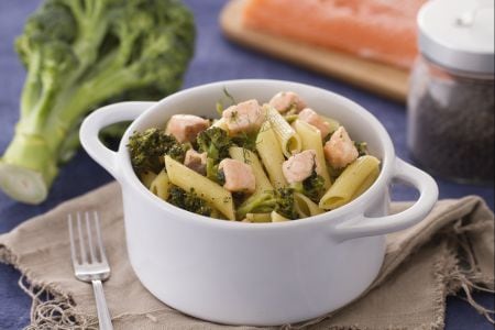 Penne aux brocolis et saumon à l'aneth