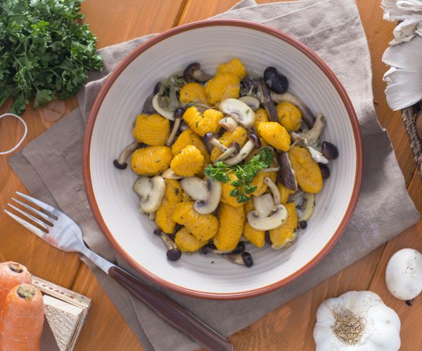 Gnocchetti de carottes aux champignons variés