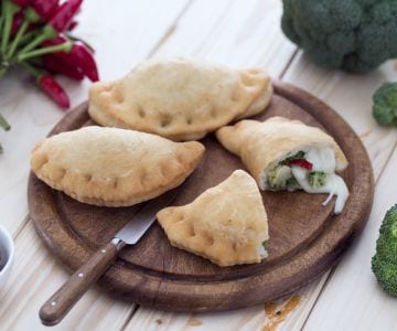 Panzerotti aux brocolis et anchois