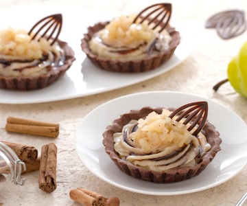 Tartelettes au Nesquik avec poires caramélisées