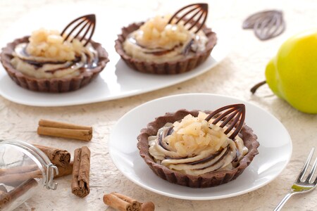 Tartelettes au Nesquik avec poires caramélisées