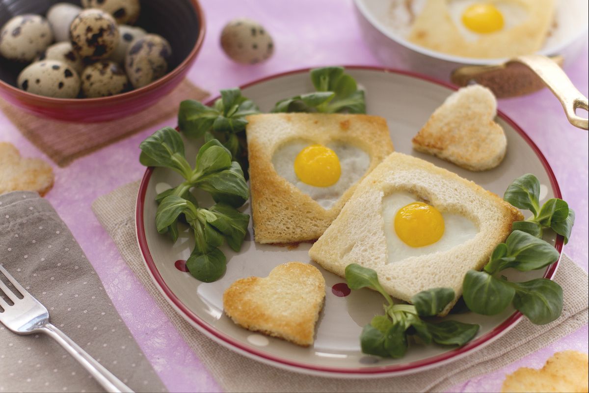 Oeufs de caille en cœur de pain