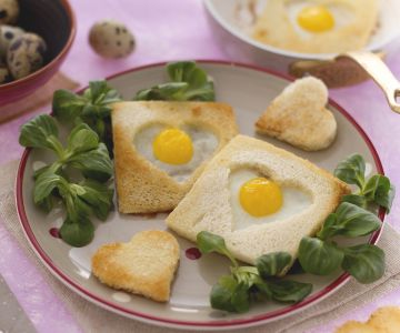 Oeufs de caille en cœur de pain