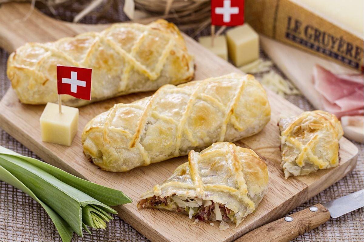 Mini strudel avec poireau, speck et Gruyère