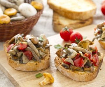 Bruschetta aux champignons sautés