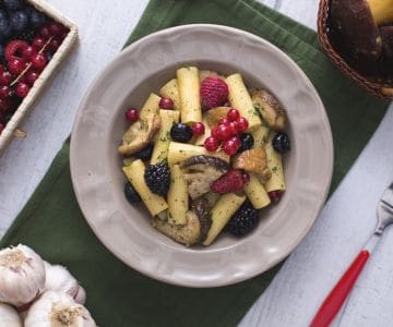 Rigatoni aux cèpes et fruits des bois
