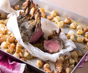 Carré d'agneau au thym et lard de Colonnata