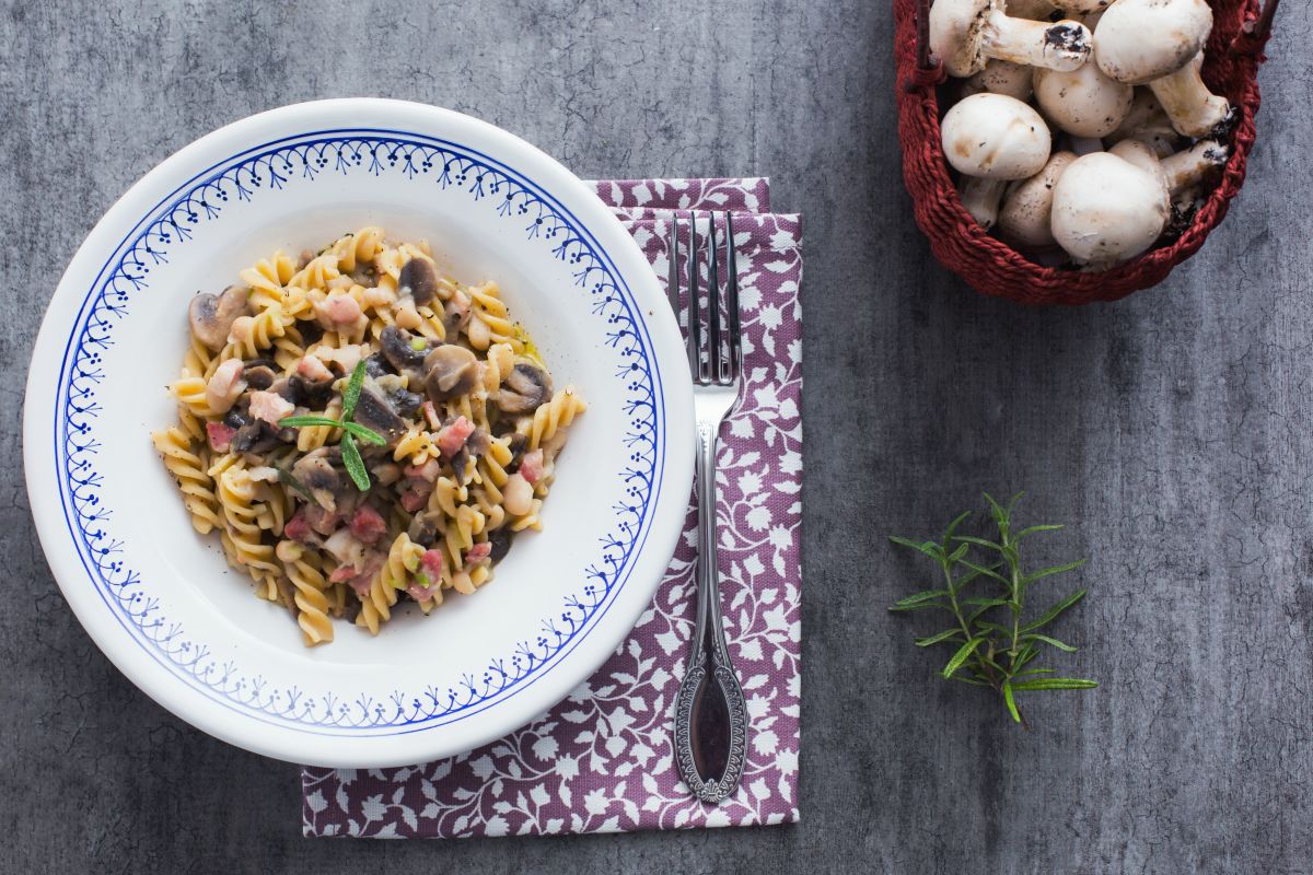 Pâtes aux champignons et haricots