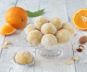 Boules aux amandes et à l'orange