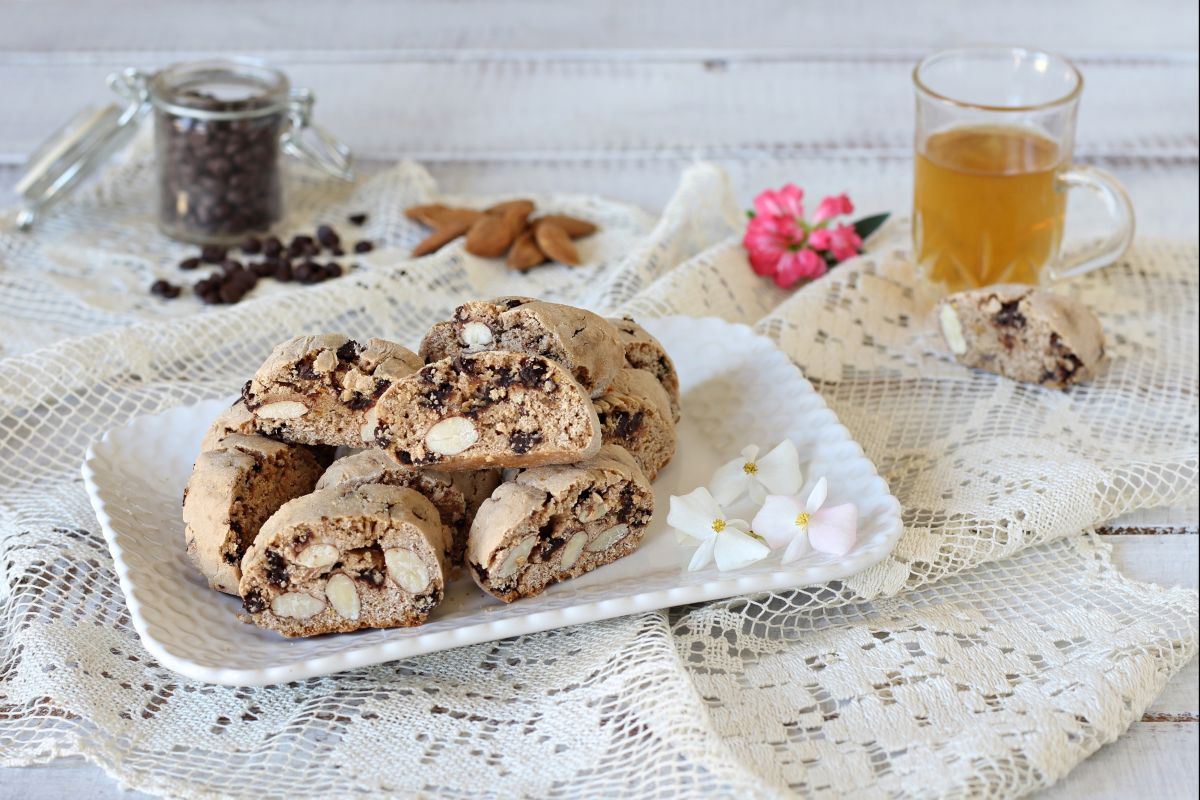 Cantucci à la farine de châtaignes aux amandes et chocolat