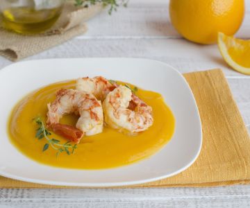 Crevettes à l'orange sur crème de potiron