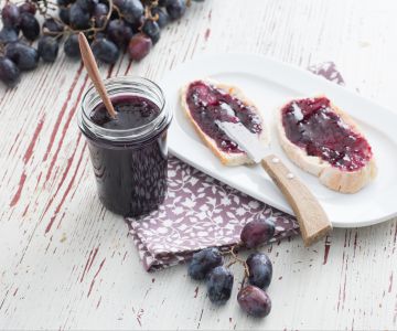 Confiture de raisin noir
