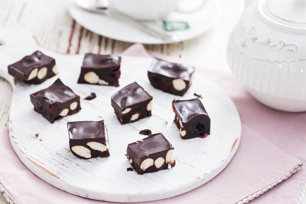 Dessert vegan au cacao et griottes