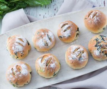 Petits pains aux fanes de navet